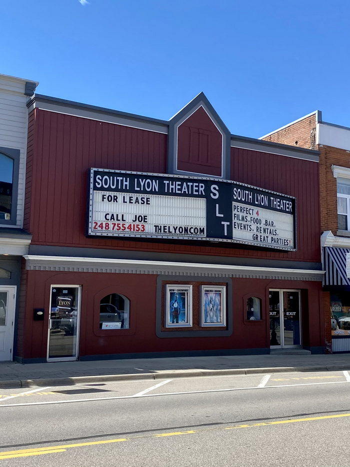 South Lyon Theatre